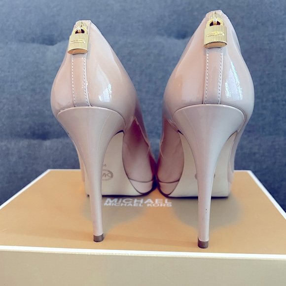Michael Kors heels - Picture 2 of 3